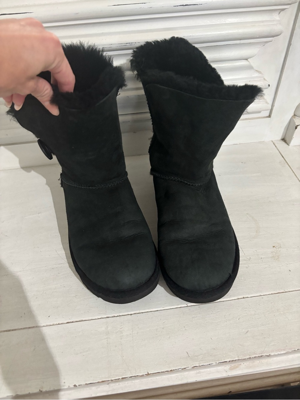 authentic UGG Black Shearling-Lined Women's Winter Boots